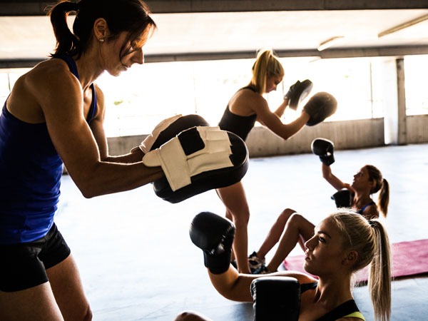 Kampfsport - intensives Ausdauertraining - Fitness - Sport - Kiel Kampfsport - intensives Ausdauertraining - Fitness - Sport - Kiel